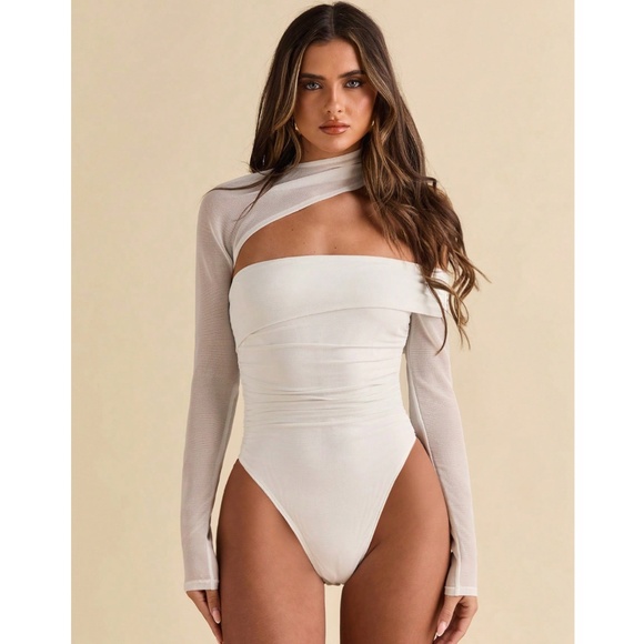 White Asymmetrical Long Sleeve Slim Bodysuit - Picture 2 of 8
